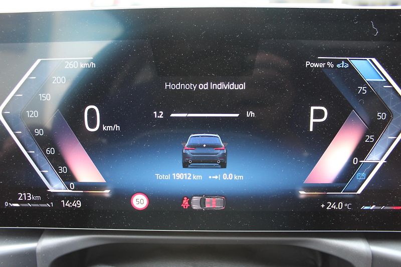 BMW Řada 3 320d xDrive Touring  - fotka 13 z 22
