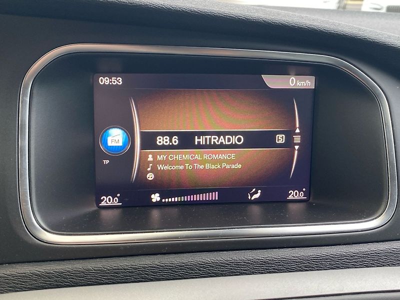 Volvo V40 - fotka 18 z 28