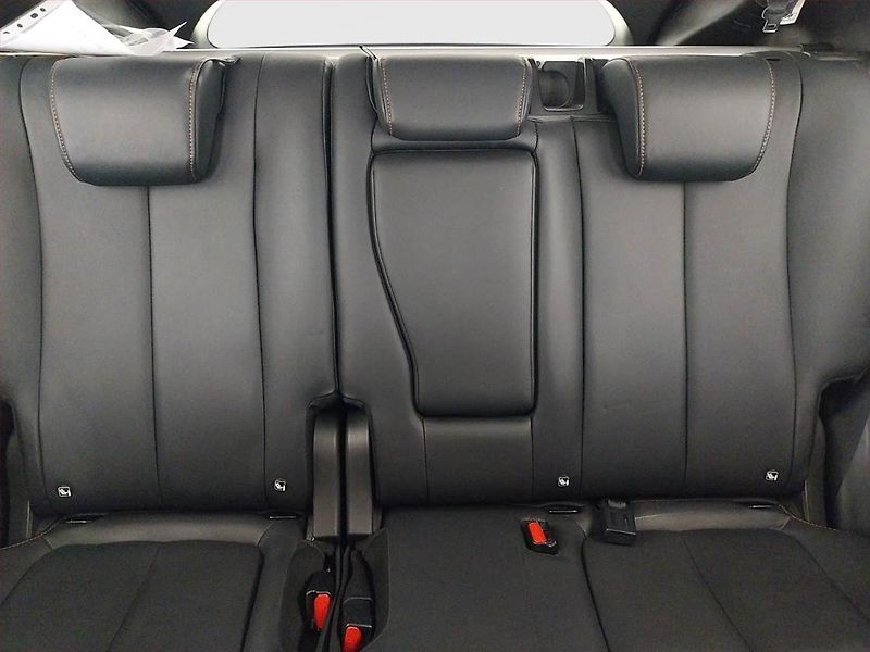 Mitsubishi Eclipse Cross (2019) Instyle 1.5 T-MIVEC, 4X4 - fotka 10 z 23