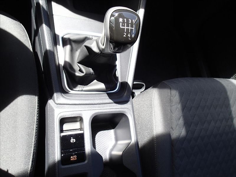 Volkswagen Caddy 1,5 1.maj. 26 000 Km, záruka - fotka 20 z 41