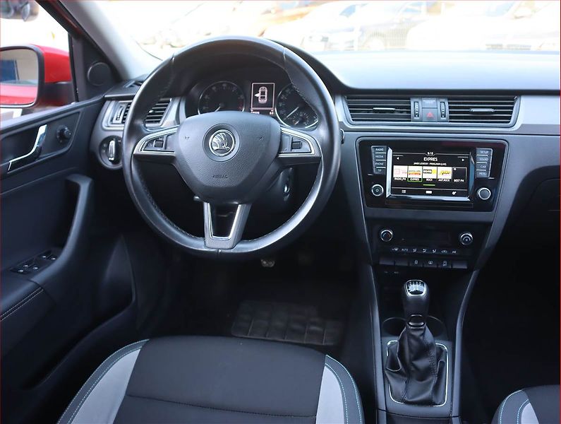 Škoda Rapid (2016) 1.2 TSI, Tempomat - fotka 7 z 18