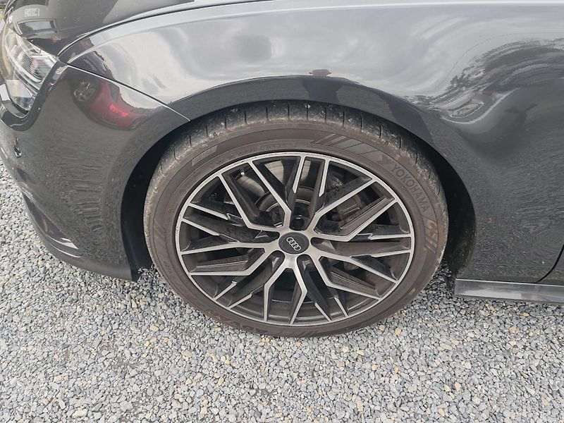 Audi A7 3.0 BiTDI V6 DSG S-Line Tz - fotka 16 z 24