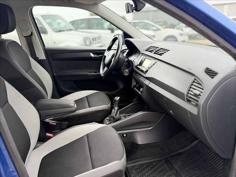 Škoda Fabia 1,2 TSI 81kW 6KVALT NOVÉ V ČR - fotka 24 z 26