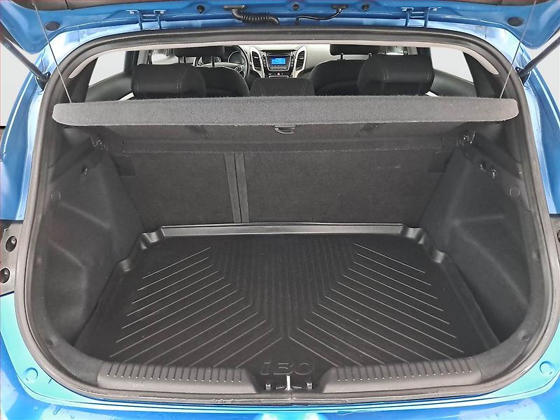 Hyundai i30 (2016) 1.6 GDI, Serv.kniha, Tempomat - fotka 14 z 20