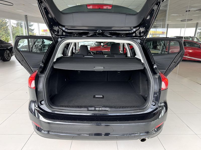 Ford Focus 1,0EB 92kW*Titanium*Navi*Kamer - fotka 31 z 35