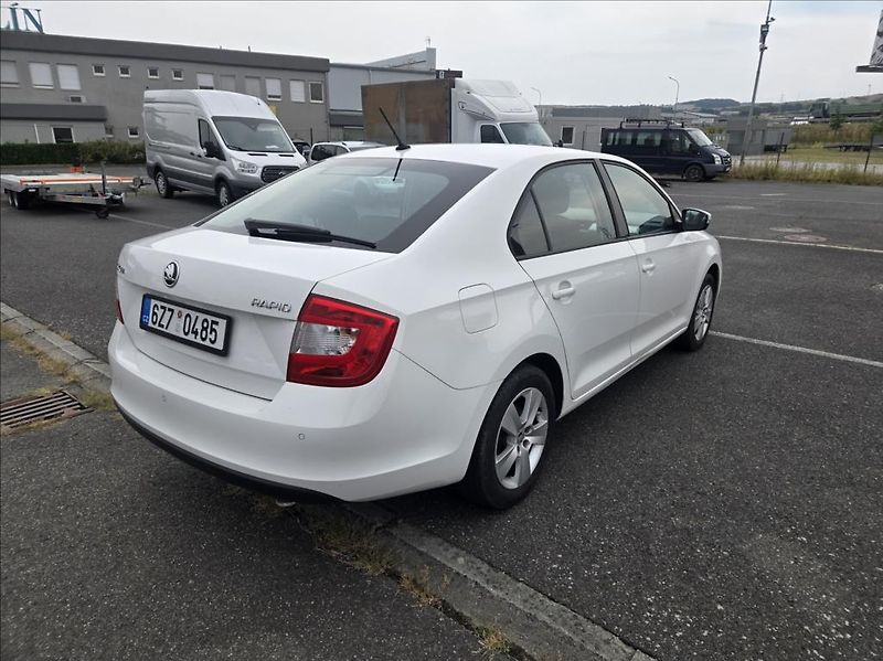 Škoda Rapid 1,2 TSI  AMBIENTE - fotka 5 z 23