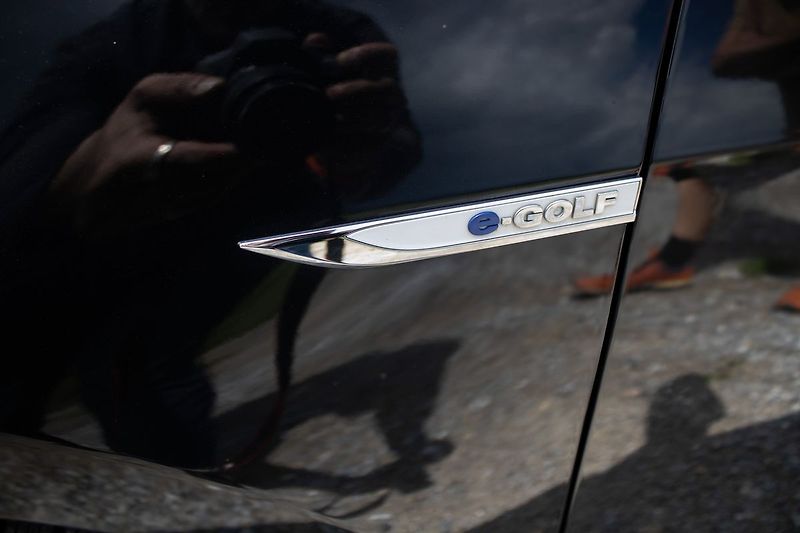 Volkswagen e-Golf eGolf, nová STK, 100% stav. - fotka 11 z 46