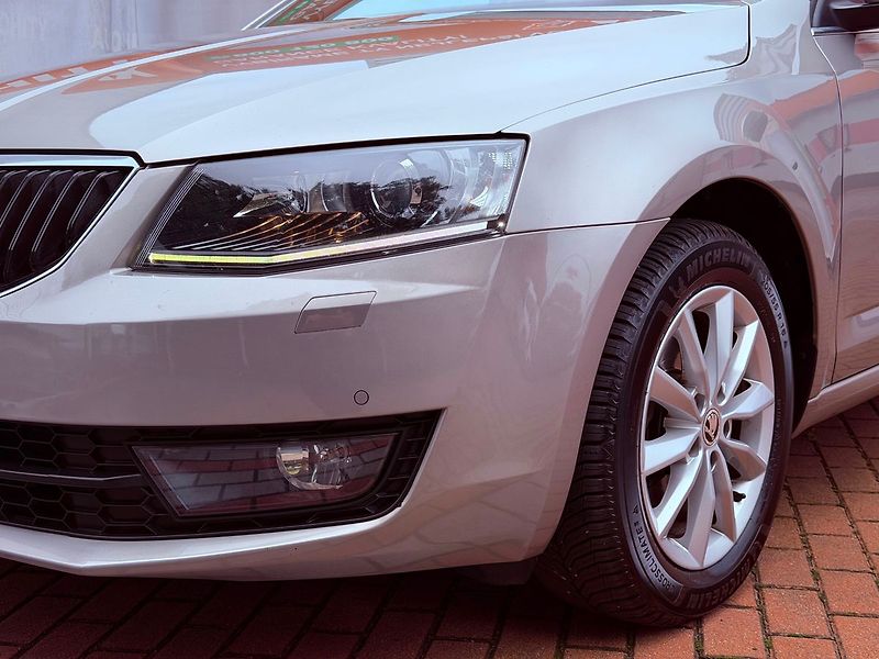 Škoda Octavia 1.4 TSi DSG Style, Navi, TOP - fotka 3 z 27
