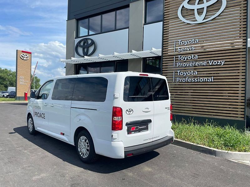 Toyota ProAce Verso 2.0 D-4D L2 MT Business 8S - fotka 6 z 23