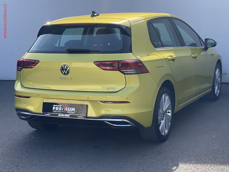 Volkswagen Golf (2021) 1.5 TSi, ČR, DSG, LED - fotka 4 z 20