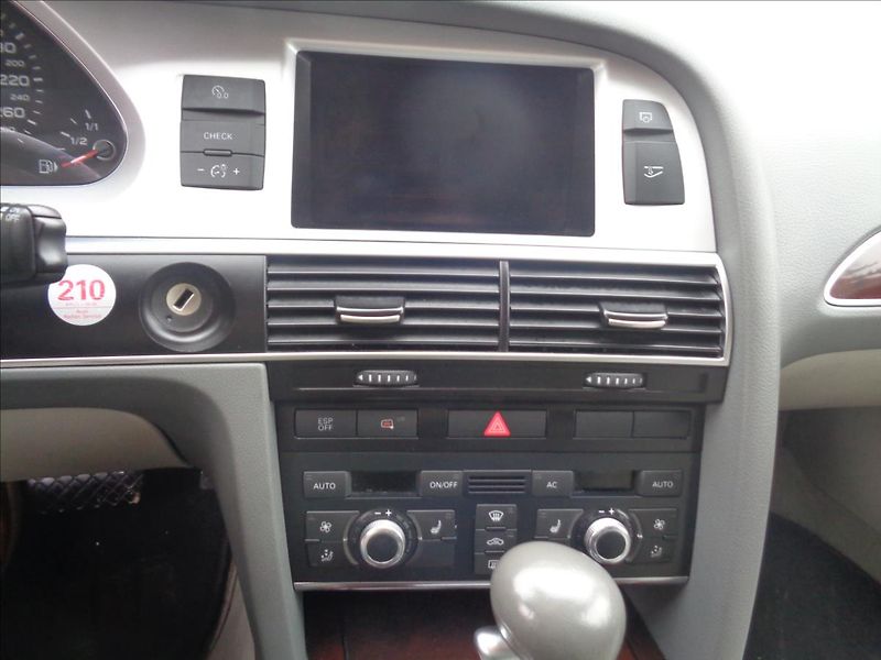 Audi A6 3,0 - fotka 11 z 17