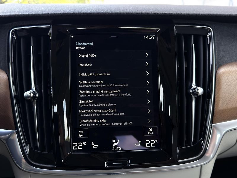 Volvo S90 B5 AWD (nafta) // tažné zaříz. - fotka 33 z 38