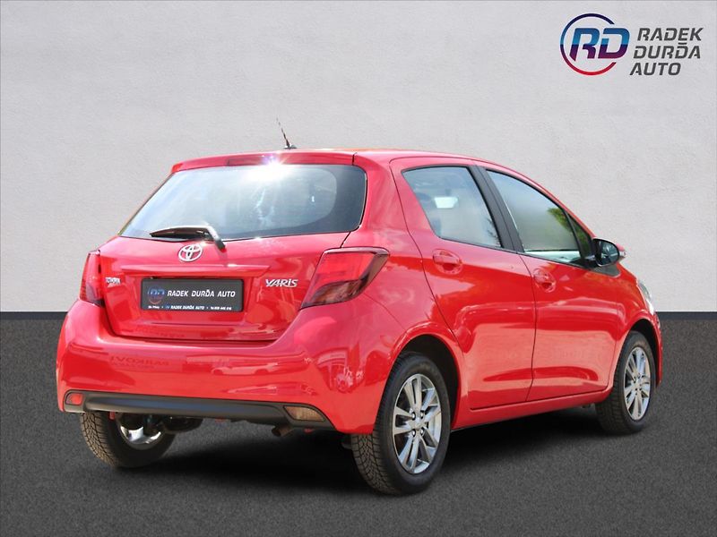 Toyota Yaris 1,3 VVT-i  ČR,1MAJ,DPH,AUTOMAT - fotka 5 z 27