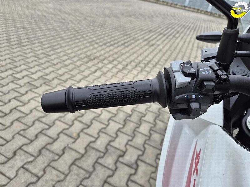Moto Morini X-Cape 650 (2024) EU5 - SKLADEM - fotka 14 z 17