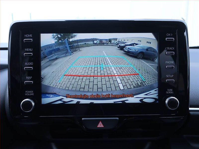 Toyota Yaris (2023) 1.5 VVT-i Hybrid, Automat - fotka 18 z 18