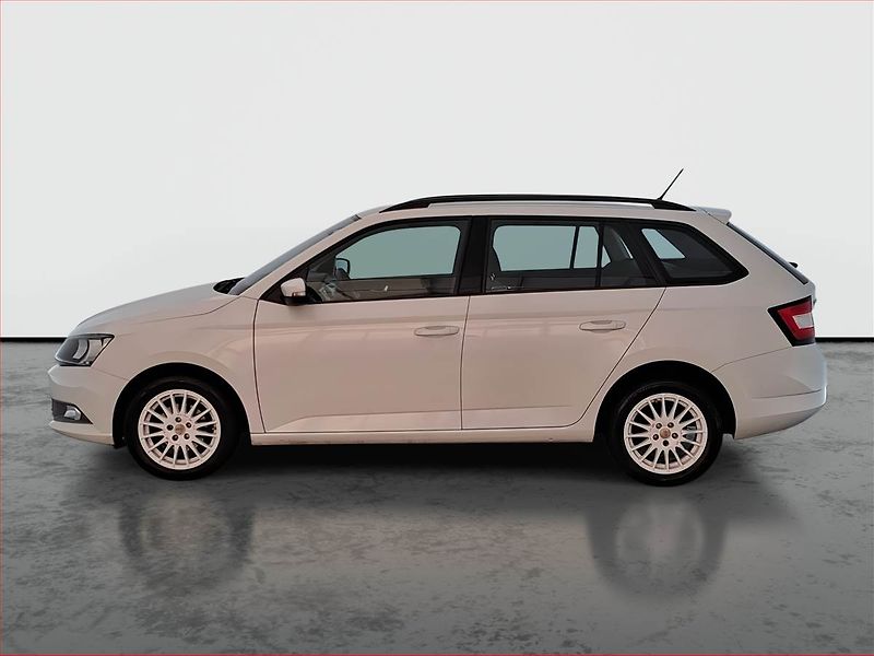 Mercedes-Benz Třídy C (2023) AMG Paket C 220 d - fotka 3 z 19