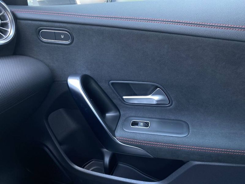 Mercedes-Benz CLA (2025) 180 d Shooting Brake - fotka 19 z 28
