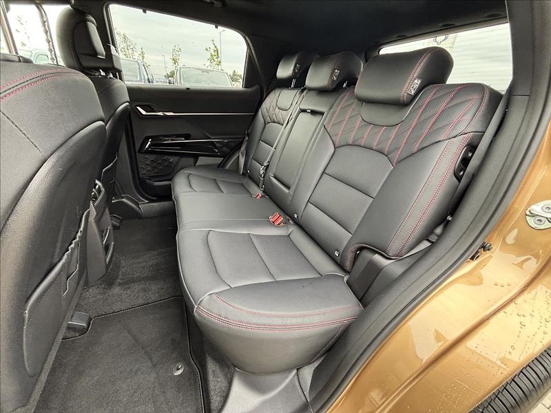 KGM Actyon 1,5 GDI Premium Hybrid 2WD - fotka 14 z 38