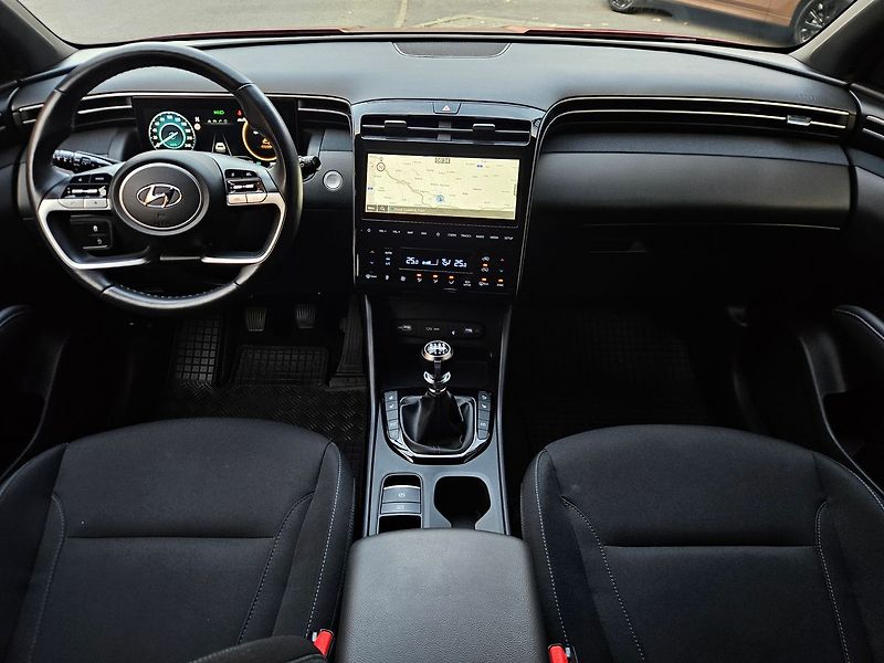 Hyundai Tucson 1,6 CRDi, Smart Navi, 2.maj. - fotka 13 z 36