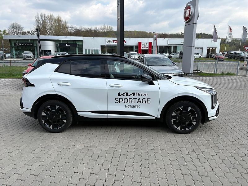 Kia Sportage (2025) 1,6 T-GDi GPF 4x4 7DCT GT-LINE - fotka 8 z 23
