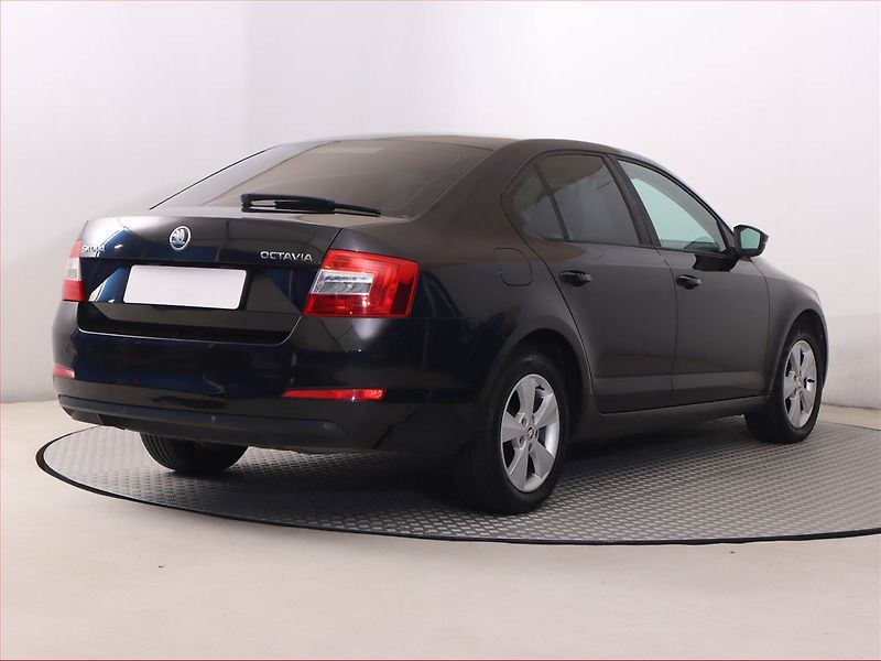 Škoda Octavia (2013) 1.6 TDI, Automat, Tempomat - fotka 5 z 18