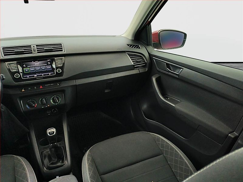 Škoda Fabia (2020) 1.0 TSI, Tempomat - fotka 8 z 15