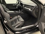 Volvo V60 T8 AWD RECHARGE R-DESIGN AUT - náhled 22