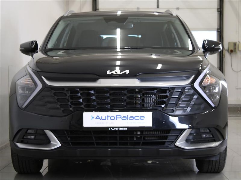Kia Sportage 1,6 T-GDi 117kW 4x4 1.maj.ČR - fotka 2 z 24