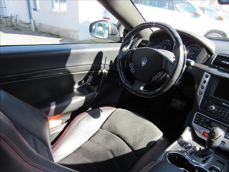 Maserati GranTurismo 4,7 V8 Sport - fotka 13 z 37
