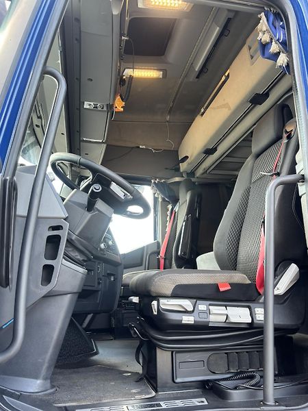 Renault T 520 EURO 6 low deck  - fotka 16 z 23
