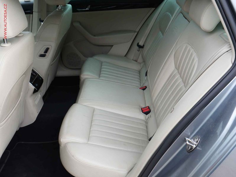 Škoda Superb (2016) 2.0 TDi 4x4, ČR, L&K, DSG - fotka 10 z 20