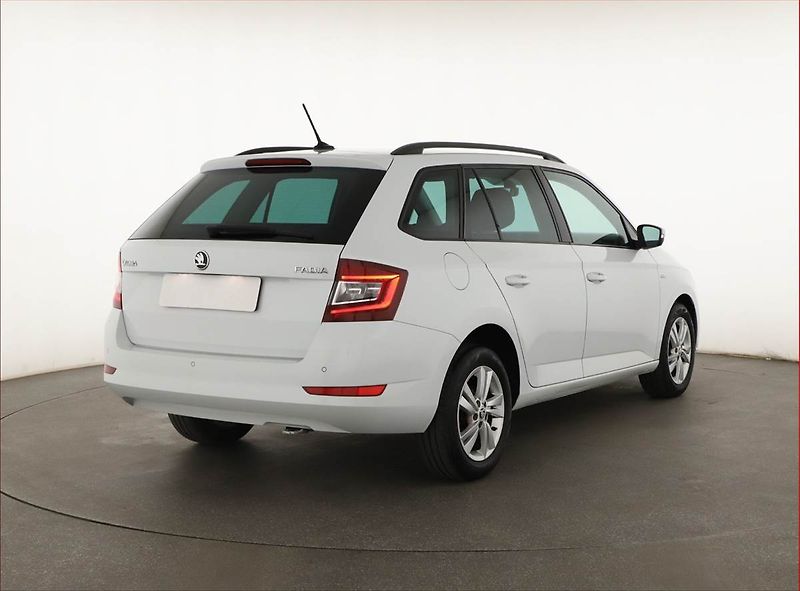 Škoda Fabia (2019) 1.0 TSI, Serv.kniha, Navi - fotka 5 z 17