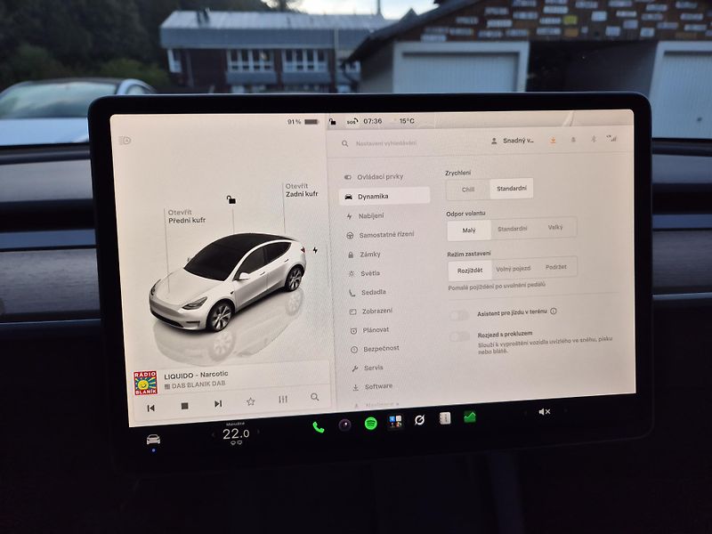 Tesla Model Y LONG RANGE DUAL MOTOR  92,7% - fotka 21 z 48