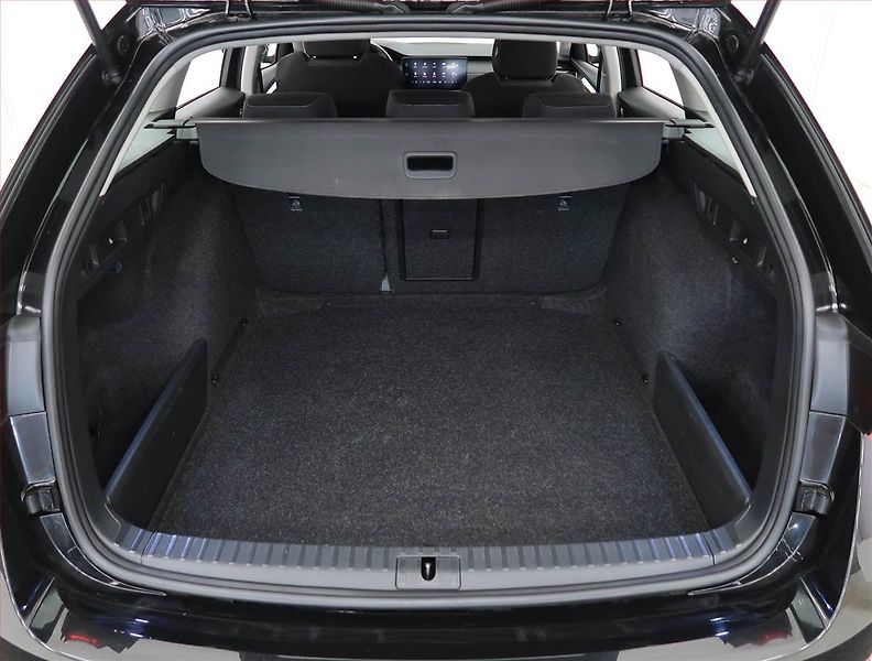 Škoda Octavia (2023) Ambition 2.0 TDI, Automat - fotka 14 z 31