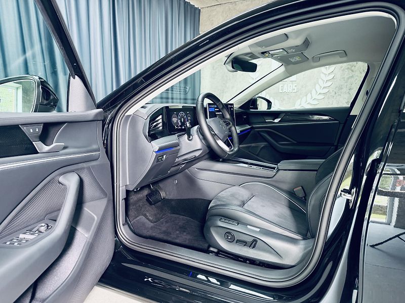 Volkswagen Passat (2025) 1.5Tsi*TAŽ*MASAŽE*360°KAMERY* - fotka 12 z 37