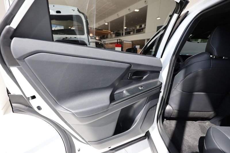 Toyota bZ4X Executive AWD 73.1 kWh - fotka 10 z 18
