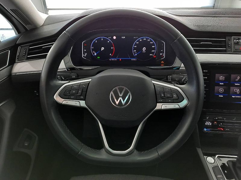 Volkswagen Passat Variant (2023) 2.0 TDI (110kW/150k) DSG, Busi - fotka 11 z 29