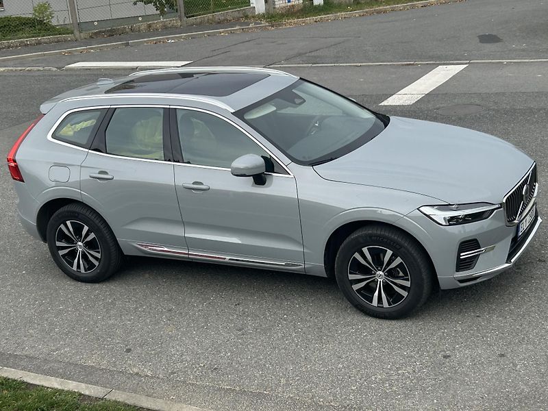 Volvo XC60 (2025) T6 RECHARGE PHEV 4WD ČR 1.maj  - fotka 7 z 46