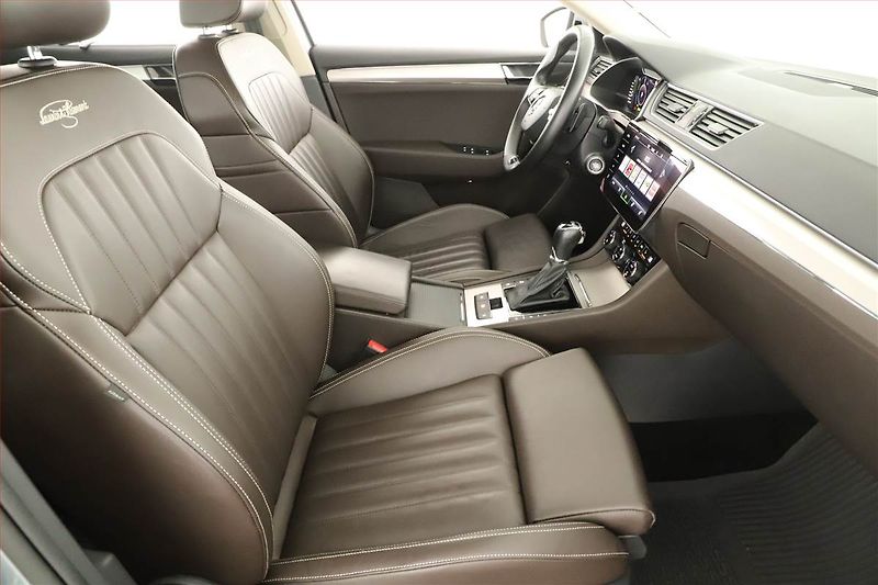 Škoda Superb (2020) Laurin&Klement iV 1.4 TSI PHEV - fotka 7 z 22