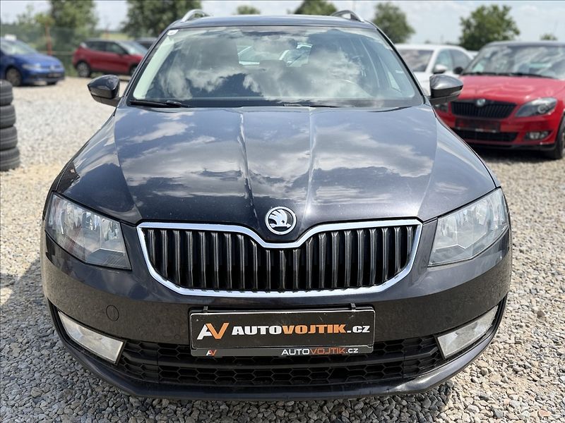 Škoda Octavia 2,0 TDI 4X4 TAŽNÉ 2T - fotka 2 z 24