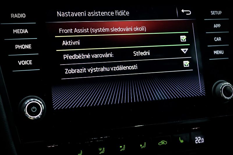 Škoda Octavia 3 FL 2.0 TSI 180 kW DSG RS - fotka 29 z 36