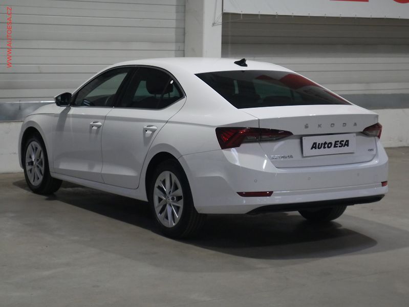 Škoda Octavia (2024) 2.0 TDi, 1.maj,ČR, Style - fotka 6 z 21