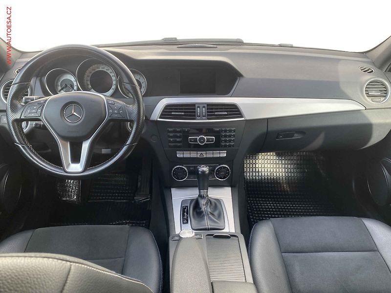 Mercedes-Benz Třídy C (2013) 1.8 C250, Edition, AT, bixen - fotka 8 z 18