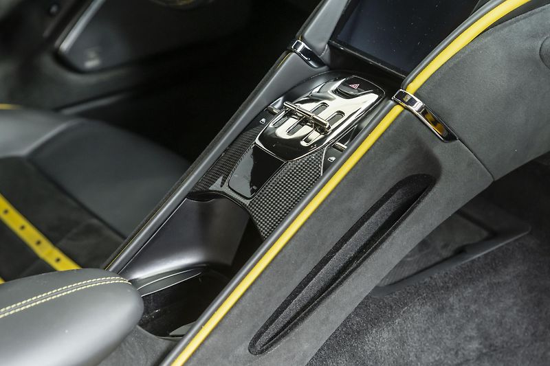 Ferrari Roma Giallo modena*krásná výbava - fotka 9 z 45