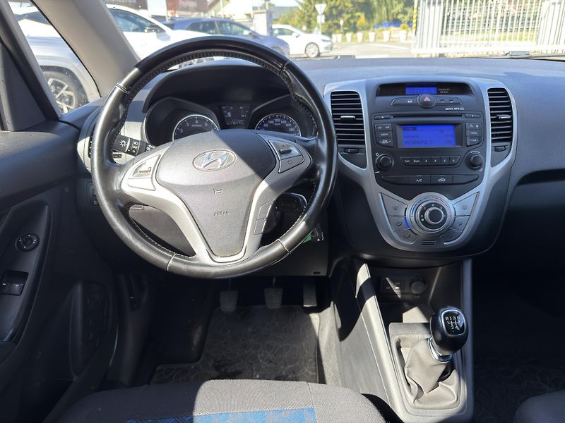 Hyundai ix20 1.4i 66kW KLIMA REZERVACE - fotka 13 z 22