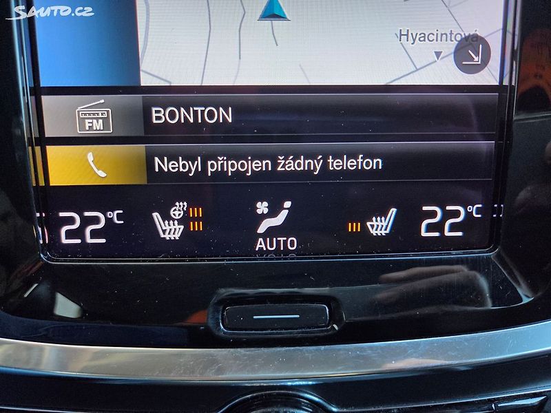 Volvo V60 (2020) 2.0 D4 AWD 4x4 Automat - fotka 27 z 37
