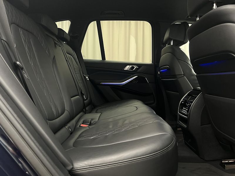BMW X5 XDrive 30d M-Paket AUT CZ - fotka 20 z 50
