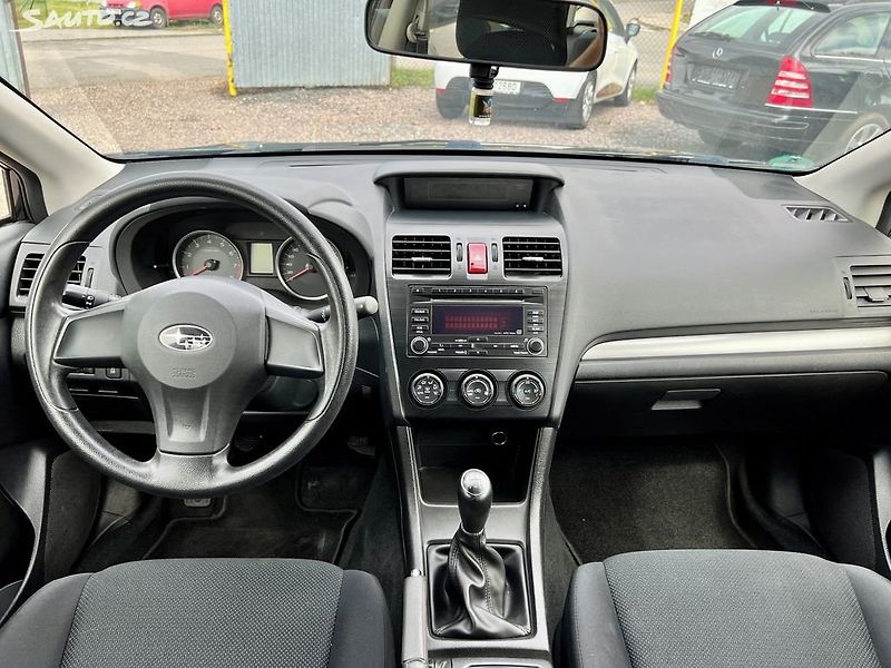 Subaru Impreza (2014) 1.6i 84 kW 4x4 Servis,Stav - fotka 11 z 19