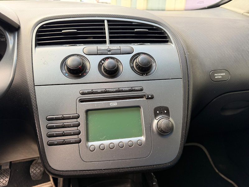 Seat Altea XL  1,6 MPI  / servis.k./ - fotka 21 z 23