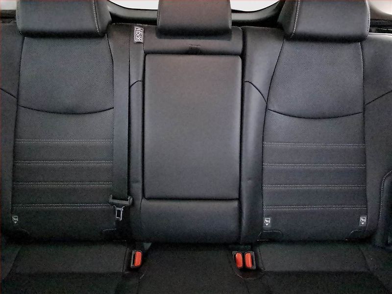Toyota RAV4 (2024) 2.5 Hybrid - fotka 10 z 21